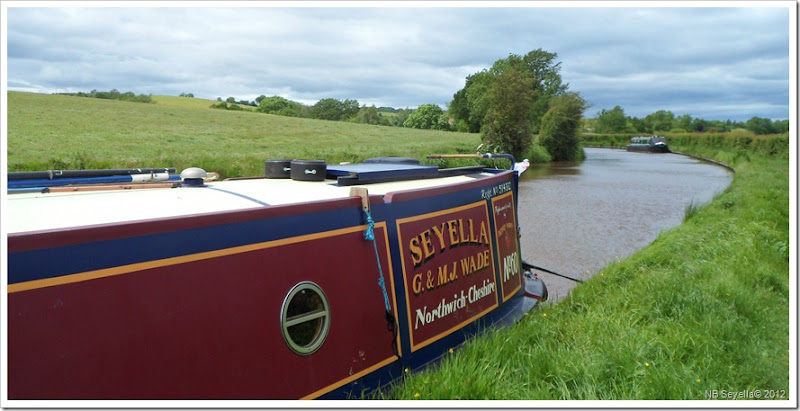SAM_0705 Moored Near Hartshill SAM_0705 Moored Near Hartshill