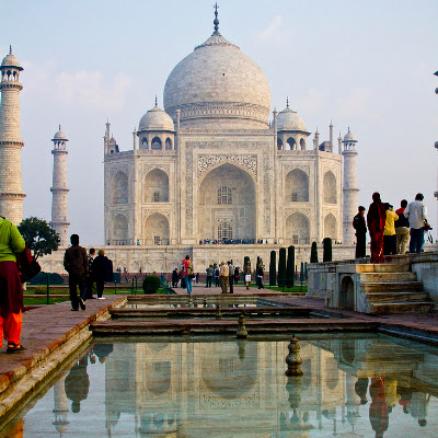 Taj Mahal , Source: http://www.flickr.com/photos/12054734@N06/4465927797 4465927797.jpg