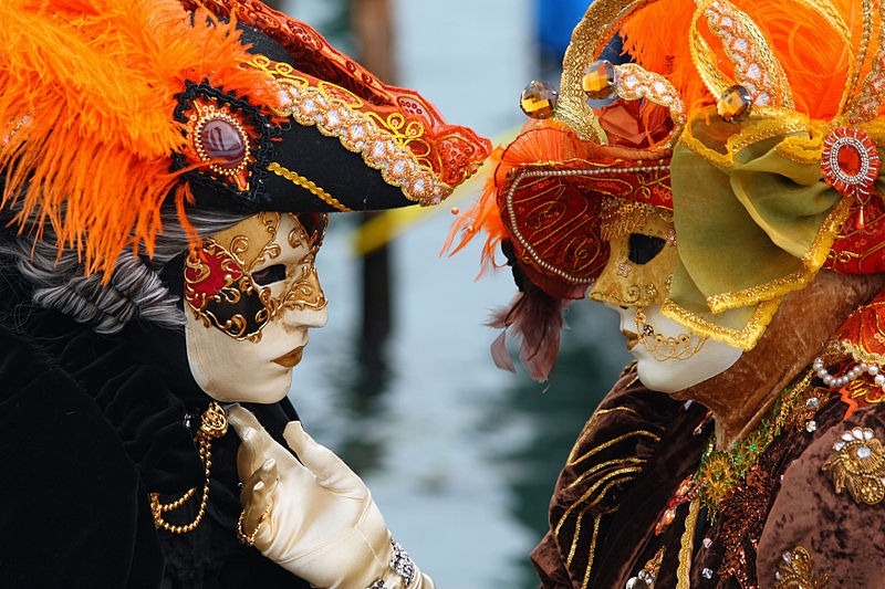 [800px-Venice_Carnival_-_Masked_Lover%255B1%255D.jpg]