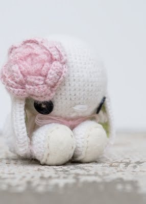 [rosey_crochet_bunny-2%255B4%255D.jpg]