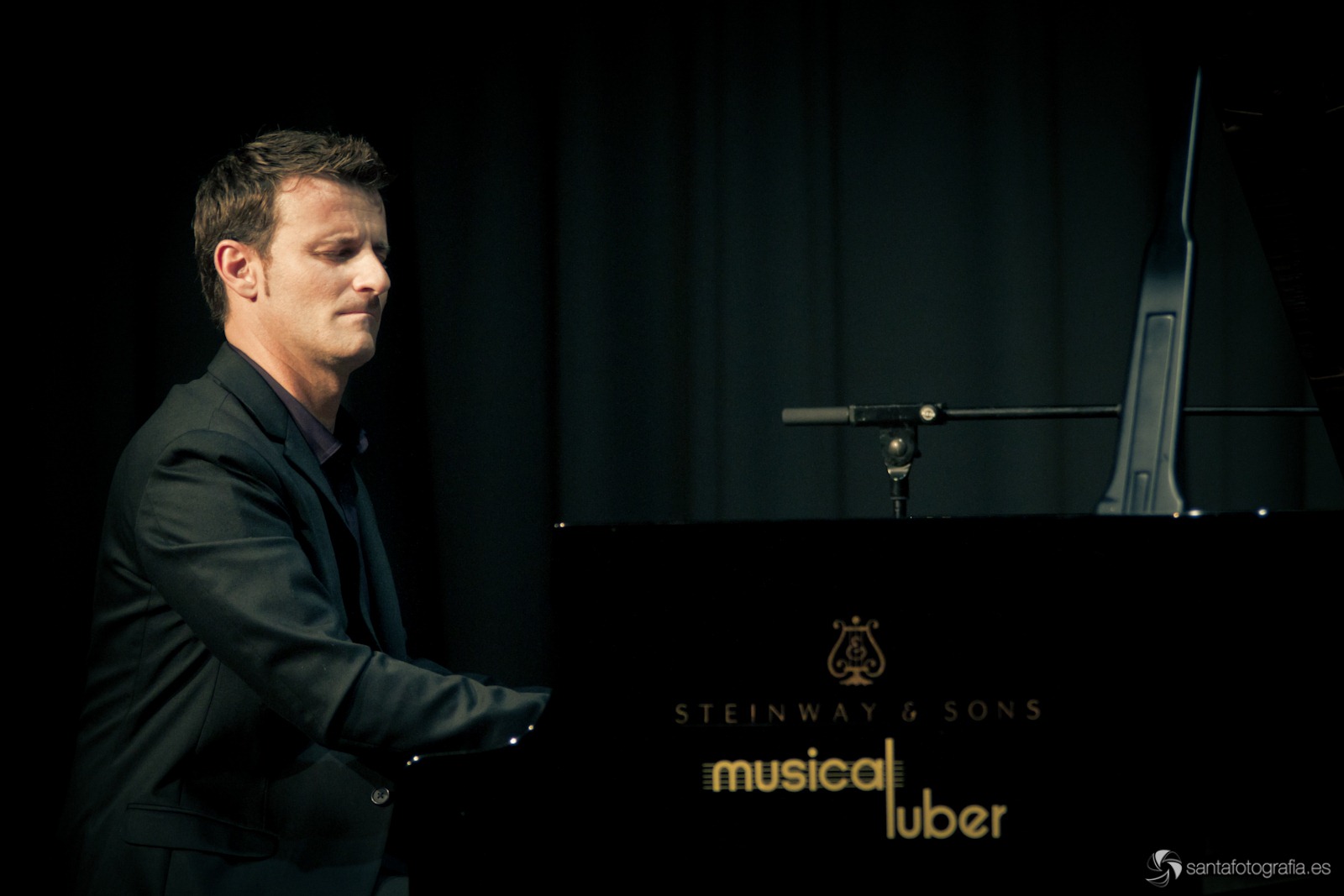 [muestraPianoAranda-0193.jpg]