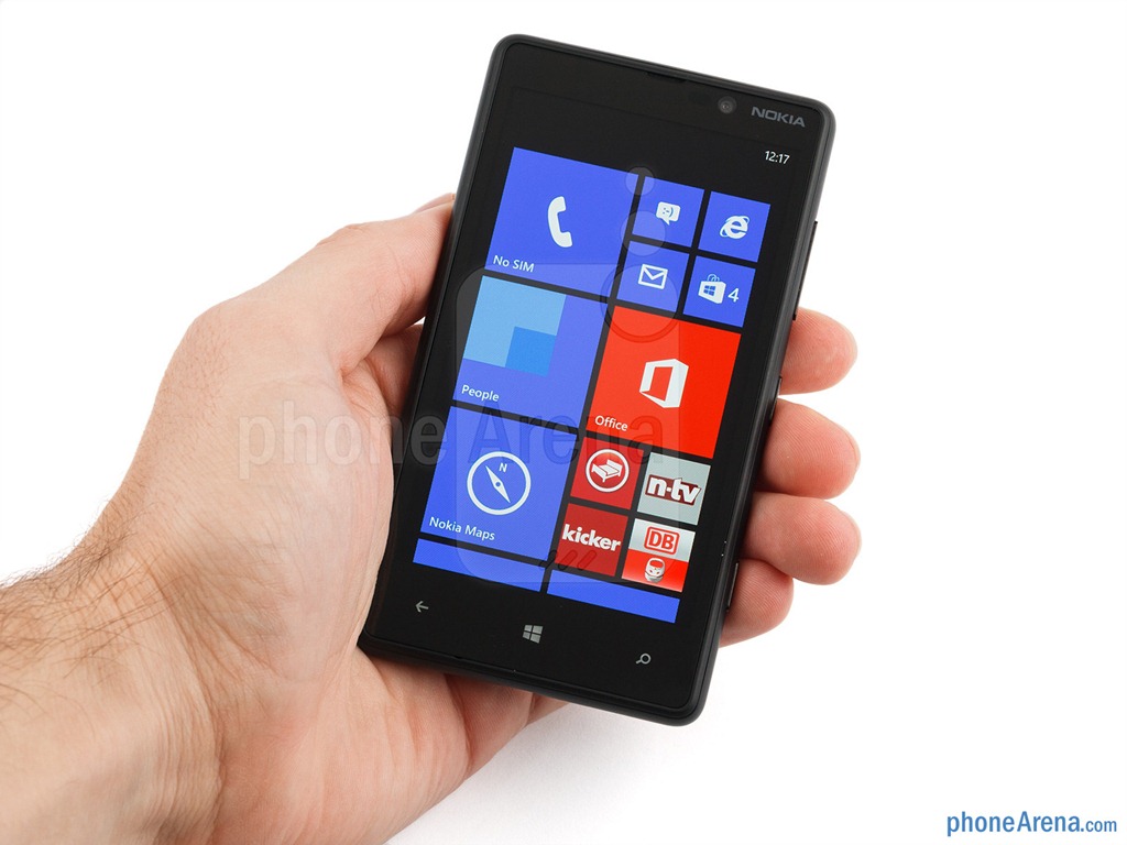 [Nokia-Lumia-820-Review-05-display-jpg%255B3%255D.jpg]