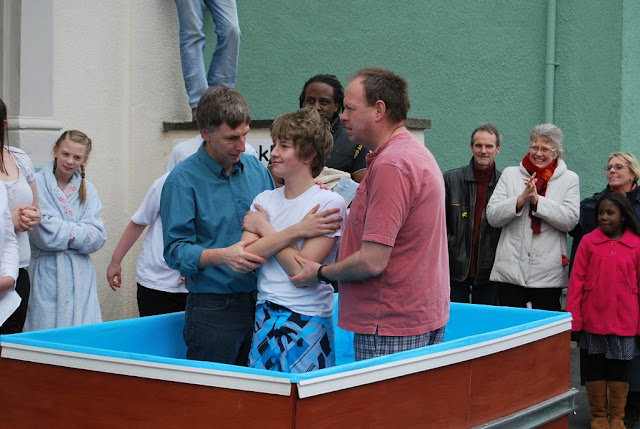 2010 - Easter Baptisms