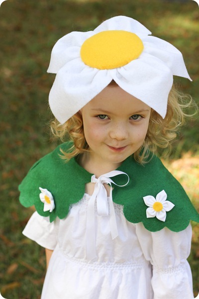 Sweeter Than Cupcakes: Flower Costume Headband Tutorial