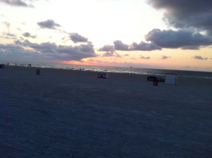 [beachrun%255B3%255D.jpg]