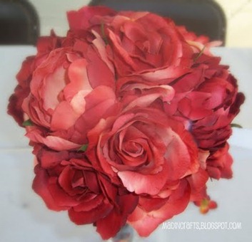 Mad in Crafts DIY Bride and Bridesmaid Bouquets