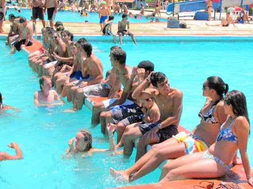 Country Club capricha na programação de seu ‘Verão 2012′