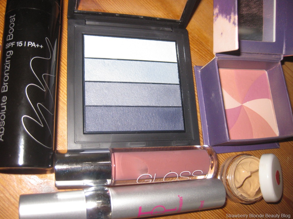[GOSH%2520Blue%2520eyeshadow%2520quad%2520%25282%2529%255B5%255D.jpg]