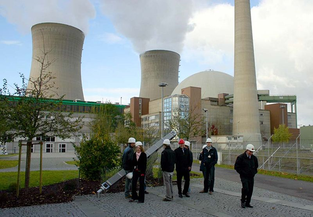Nuclear power plant at Grafenrheinfeld in Germany, 11 August 2005. Photo: Christian Horvat / VisualBeo / Wikipedia