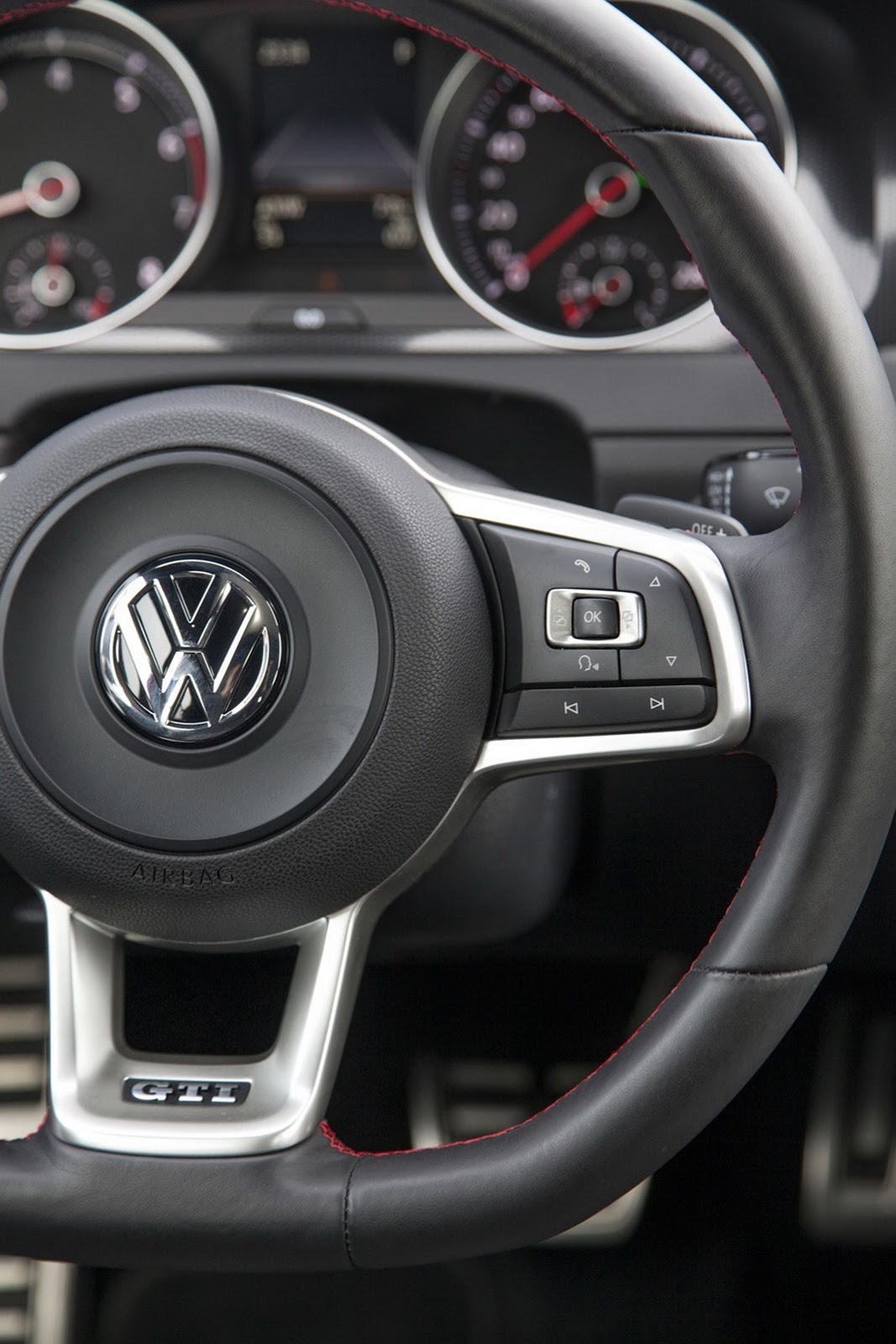 [2015-VW-Golf-23%255B3%255D.jpg]