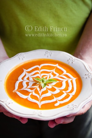 [supa%2520crema%2520de%2520dovleac%25201%255B5%255D.jpg]