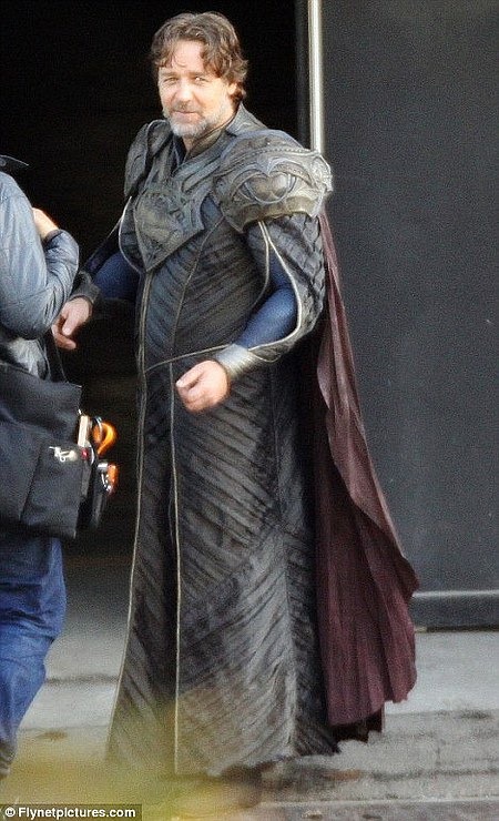 Russell Crowe a Man of Steel forgatásáról 01