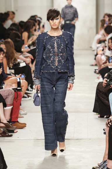 HiimaB_CHANEL_027_1366_450x675 HiimaB_CHANEL_027_1366_450x675