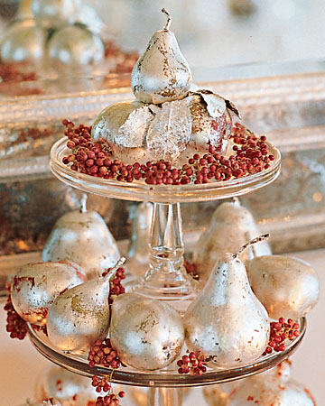These silver leaf pears are just so beautiful. (marthastewart.com)