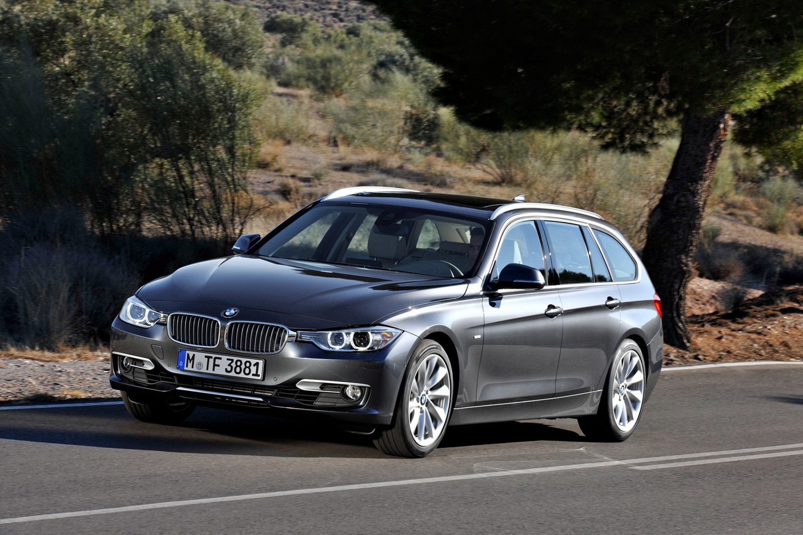 [2013-BMW-3-Series-Touring-20%255B2%255D.jpg]