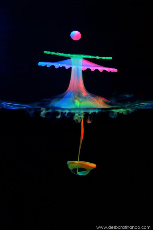liquid-drop-art-gotas-caindo-foto-velocidade-hora-certa-desbaratinando (255) liquid-drop-art-gotas-caindo-foto-velocidade-hora-certa-desbaratinando (255)