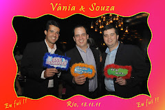 Fotos do evento Vânia e Souza - 18.11.11. Foto numero 40 da Social Click Fotografia Digital, do Rio de Janeiro, RJ, que faz fotos divertidas, fotos malucas, fotos com fantasias, fotos na hora, fotografia maluca, fotografia divertida com molduras personalizadas. fotos divertidas malucas foto maluca animadas animado rj rio de janeiro divertida fantasia animada fotografia noiva fotógrafa retrato social fotografias para casamento noivos