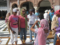 Indians want our photos - Golden Temple - Amritsar, Punjab