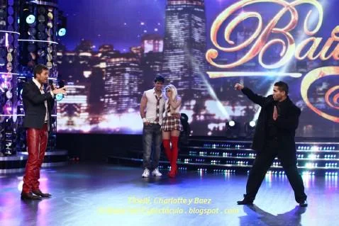 Tinelli, Charlotte y Baez.JPG