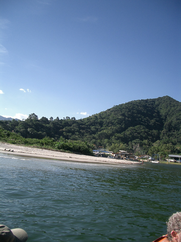 Pictures of Barra do Una. Picture number 3799301362. Photo by Pousada Pé na Areia - Charming, fully decorated sea facing chalets located on Boiçucanga beach, on São Paulo northern shore. Boiçucanga is a beach with calm waters and woundrous sunset, surrounded by the Atlantic Rainforest and by very good restaurants. There also is a complete services infrastructure that includes supermarkets and shopping malls. You can find all that and much more at “Pé na Areia” (aka “Esquina da Mentira”), the perfect place for spending your vacations and weekends, or even having your own house at the sea.