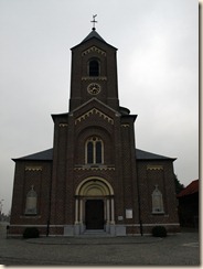 Vliermaalroot: Neo-romaanse kerk van O.L.V. Tenhemelopneming en Sint-Eligius (1864-1868)