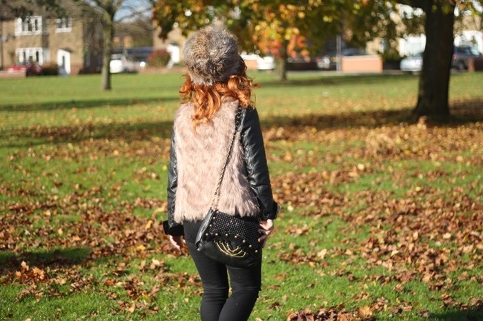 [Outfit%2520Zing%2520Boom%2521%2520%252801%2529%255B2%255D.jpg&description=Outfit > Zing Boom!')]