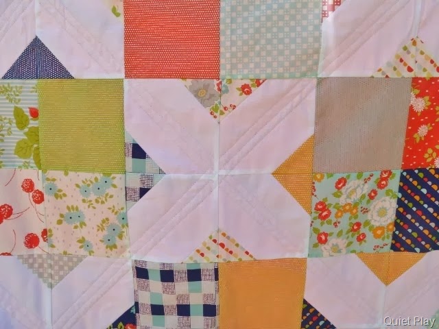 [Happy%2520Go%2520Lucky%2520straight%2520line%2520quilting%255B6%255D.jpg]