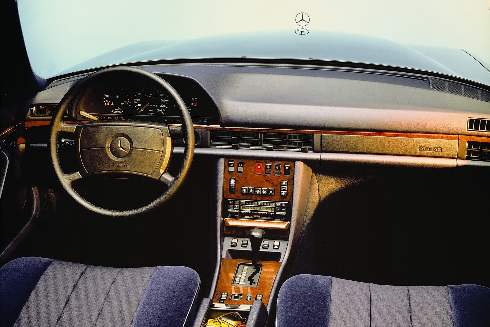 [Mercedes-Benz-S-Class-Tradition-18%255B2%255D.jpg]