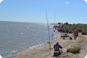 Cientos de personas disfrutaron del Primer Torneo de Pesca Temporada 2013 en Tapera de López