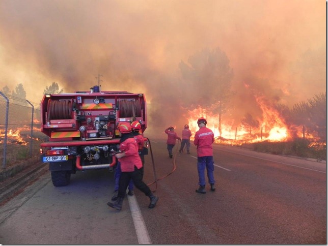 578761_454476647917116_1119461966_n