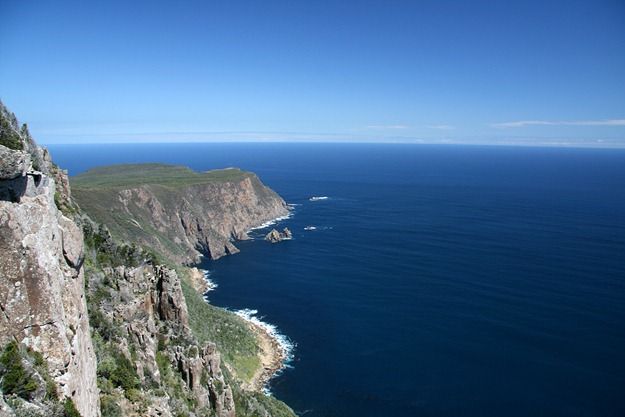 Cliffs of Cape Raoul walk tasmania 4 Cliffs of Cape Raoul walk tasmania 4