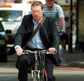 [zombie-cyclist-with-MP3-player%255B4%255D.jpg]