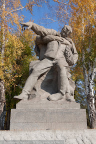 Скульптура на Площади Героев