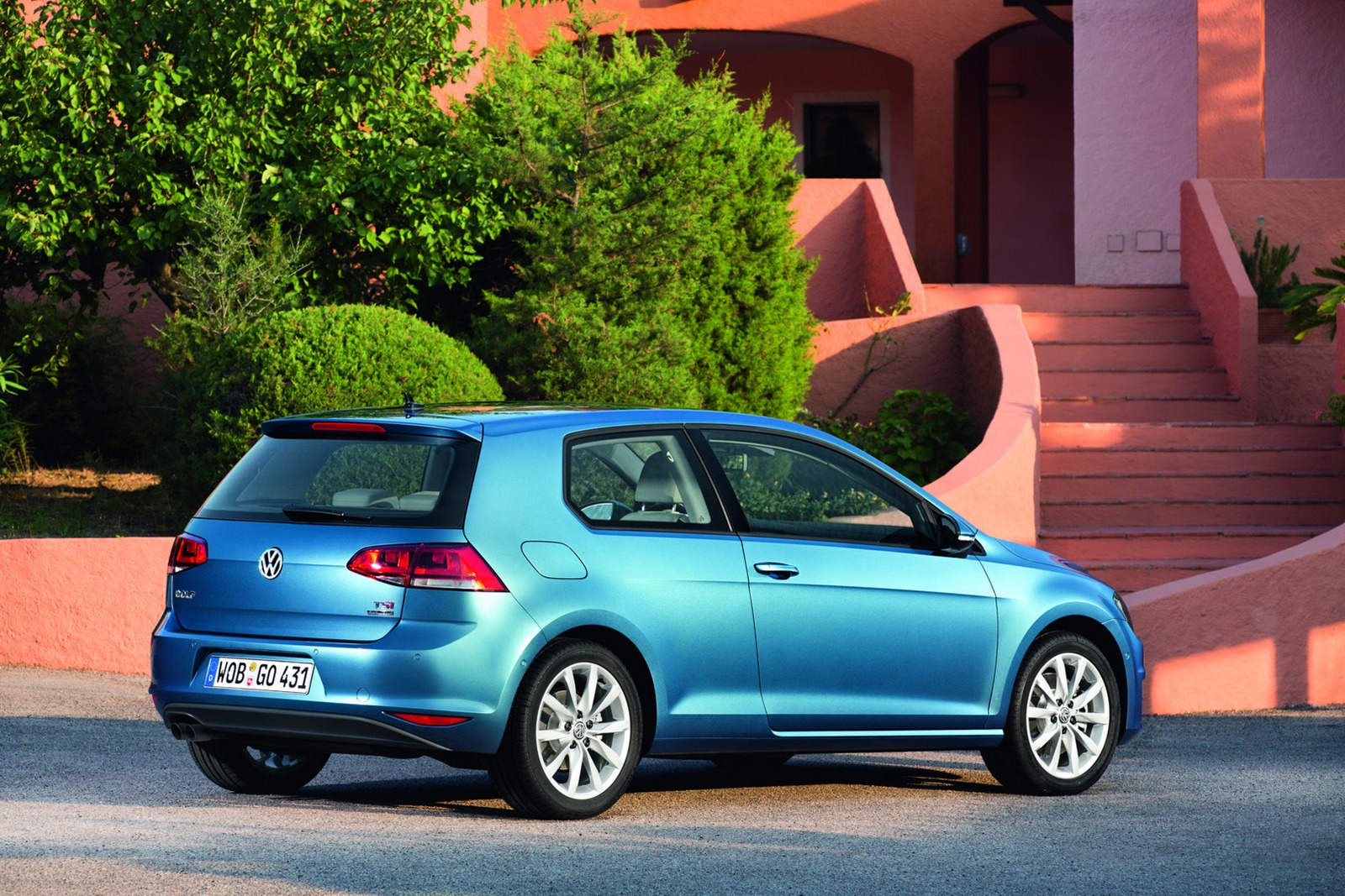 [2013-Volkswagen-Golf-61%255B2%255D.jpg]
