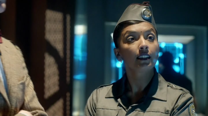 [Doctor.Who.2005.7x02.Dinosaurs.On.A.Spaceship.HDTV.x264-FoV.mp4_snapshot_01.10_%255B2012.09.10_21.13.51%255D%255B2%255D.jpg]