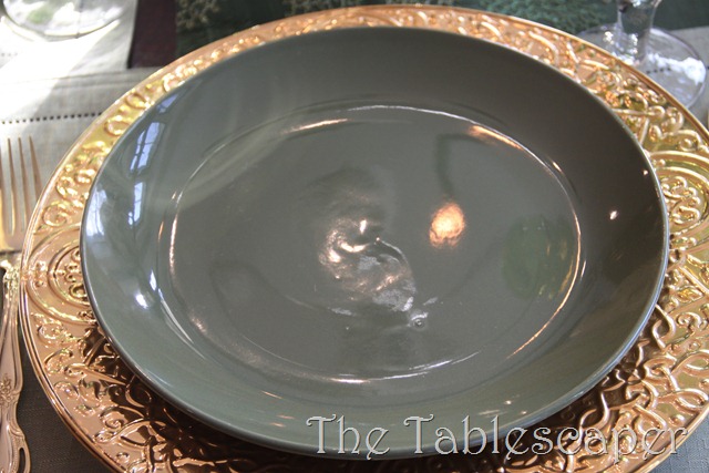 [olive-and-gold-0553.jpg]