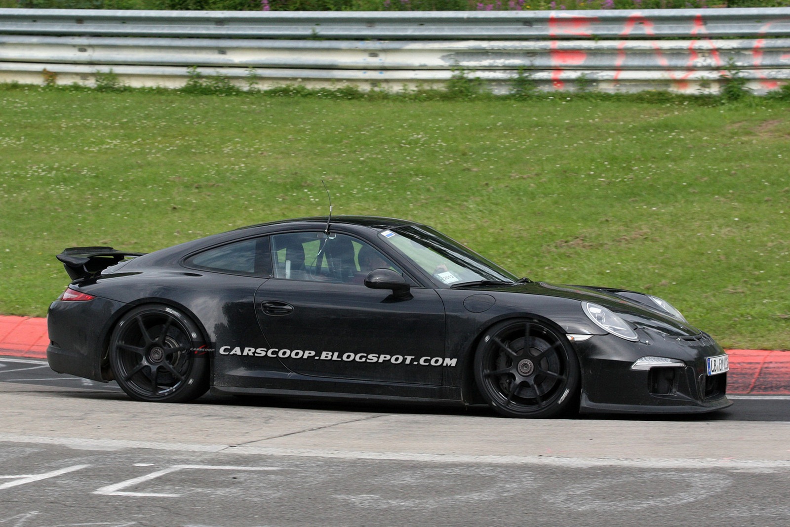 [New-Porsche-911-GT3-2013-03%255B7%255D.jpg]