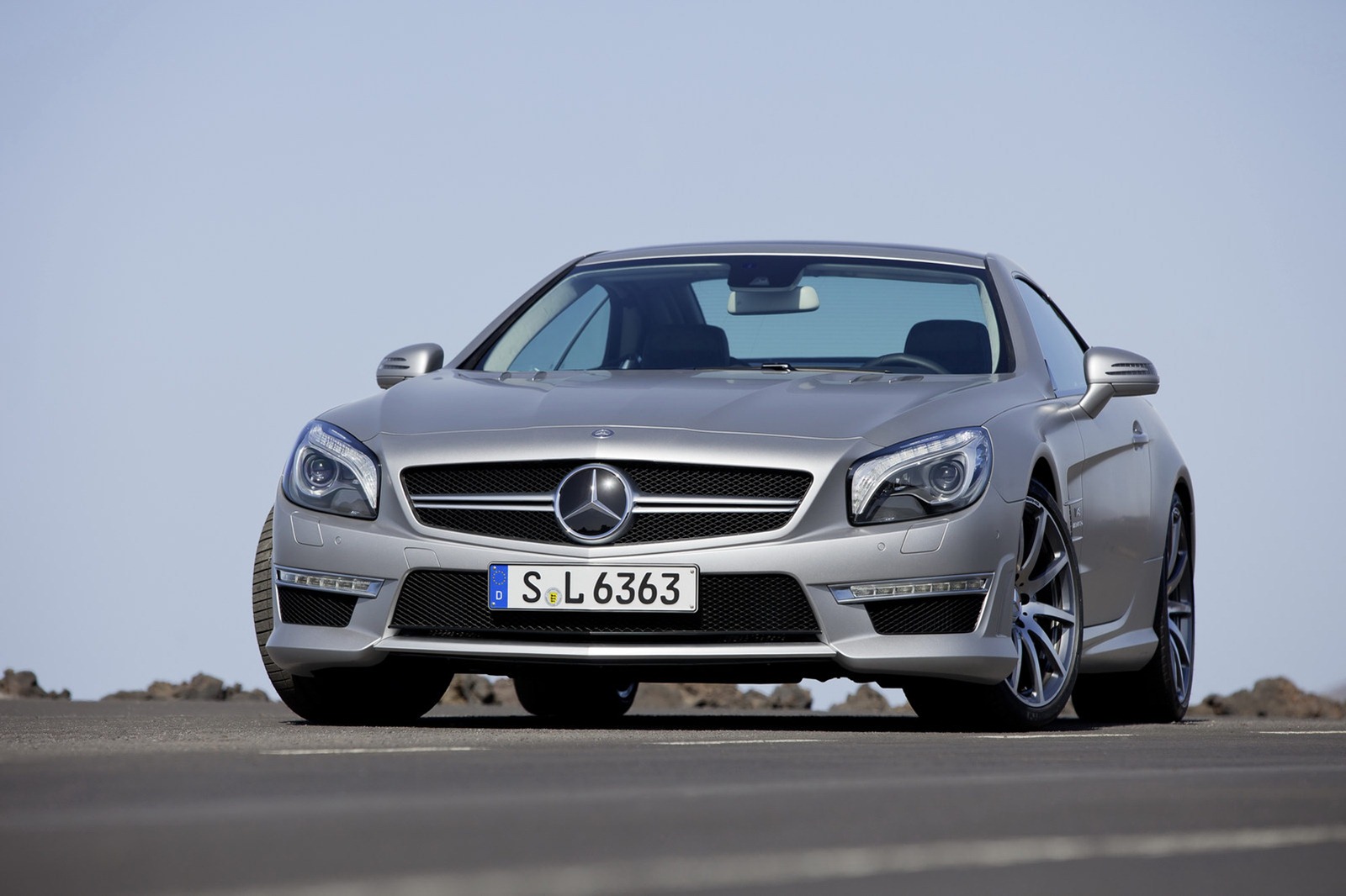 2013-Mercedes-SL63-AMG-12[2].jpg