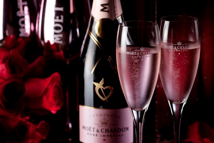 [Moet-Chandon-Imperial-Brut-Rose-NV-Champagne%255B4%255D.jpg]