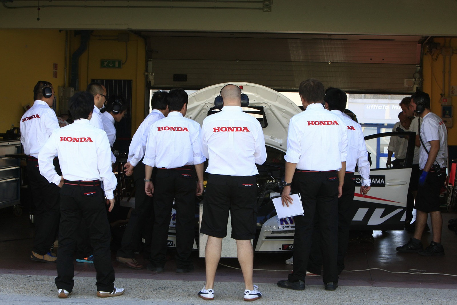 [Honda-Racing-Civic-2012-4%255B2%255D.jpg]