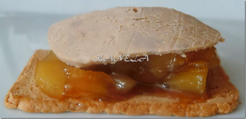 tosta de manzana y foie tosta de manzana y foie