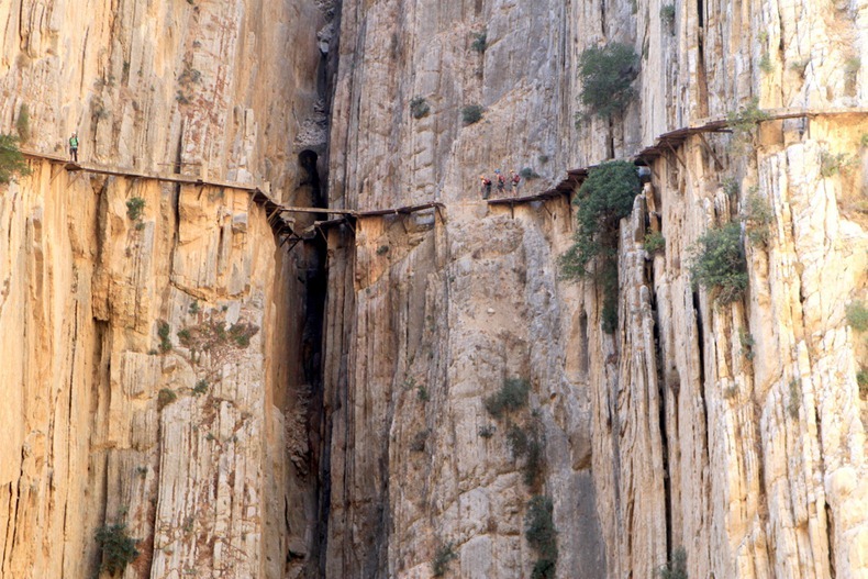 スペインの断崖絶壁！王の道、エル・カミニート・デル・レイ