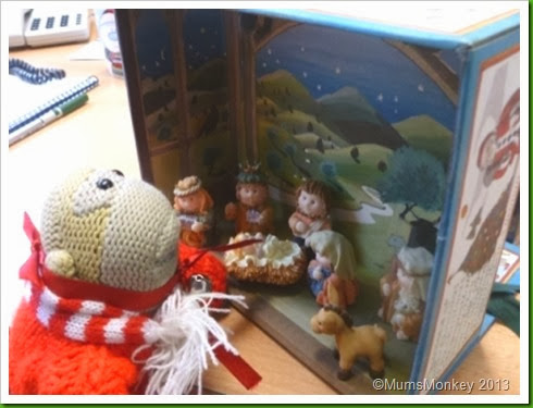 CHRISTMAS MANGER CHRISTMAS MANGER