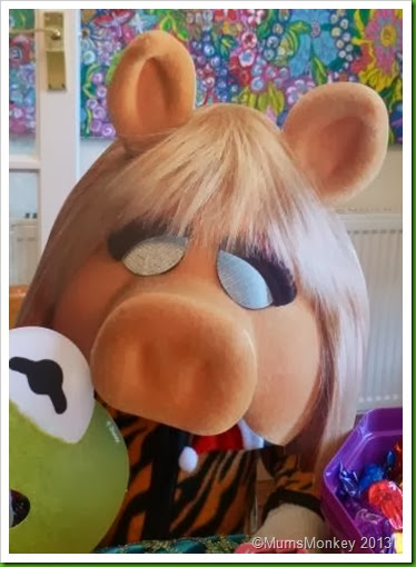 Miss Piggy Mask