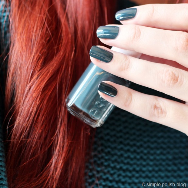 Essie-Dress-to-Kilt-the-perfect-cover-up-swatch-3
