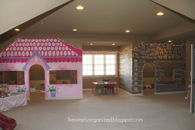 [playroom%255B3%255D.jpg]