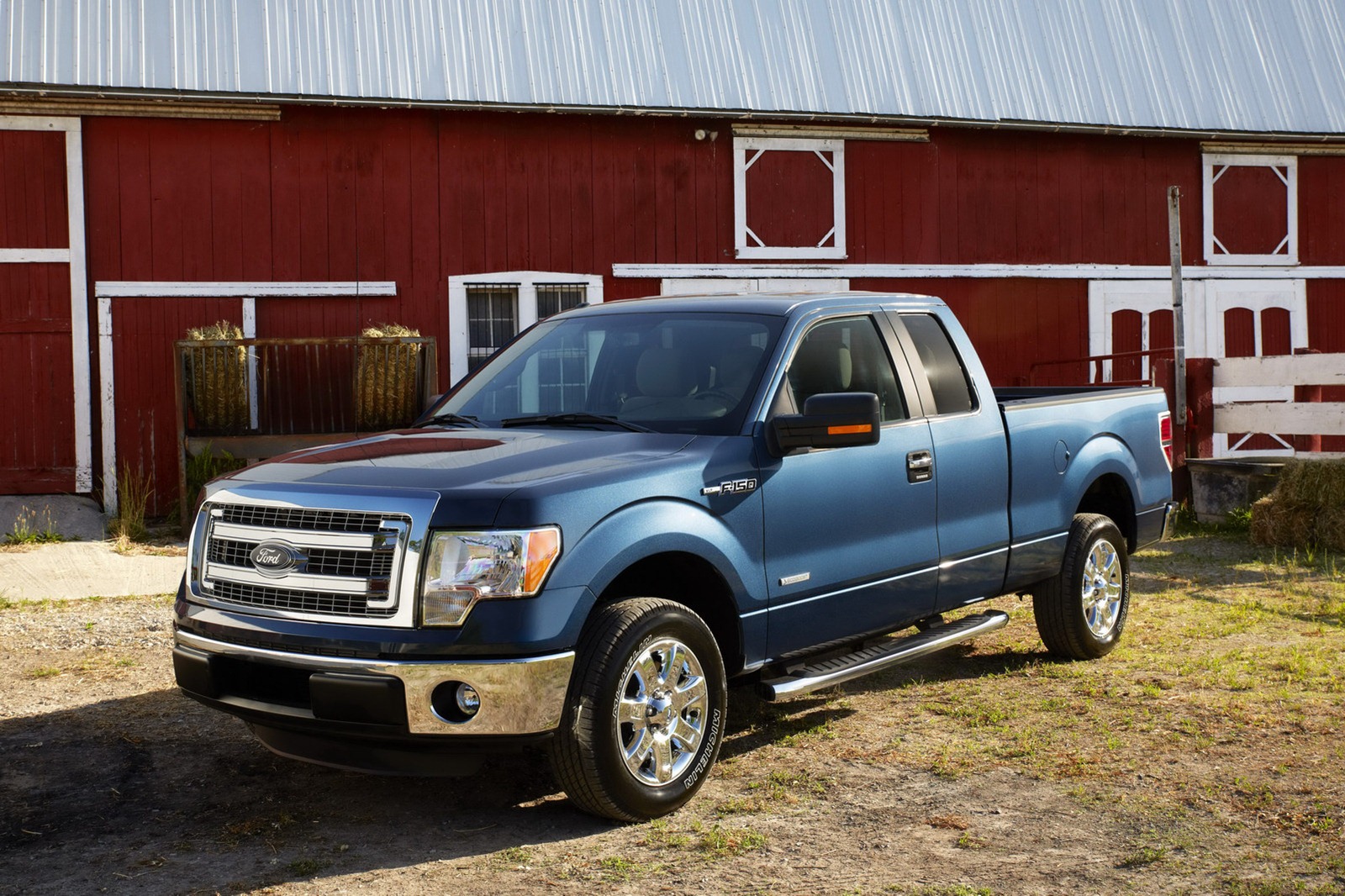 2013-Ford-F-150-18[2].jpg