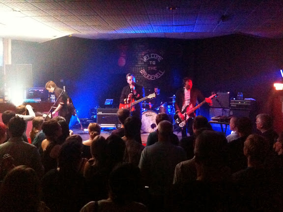 iLiKETRAiNS @ Brudenell Social Club Leeds 01/07/2011