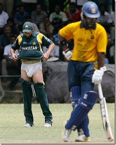 Funny Cricket Pictures (19)