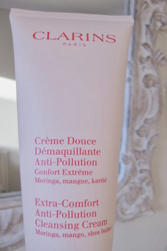 Clarins-Extra-Comfort-Cleanser